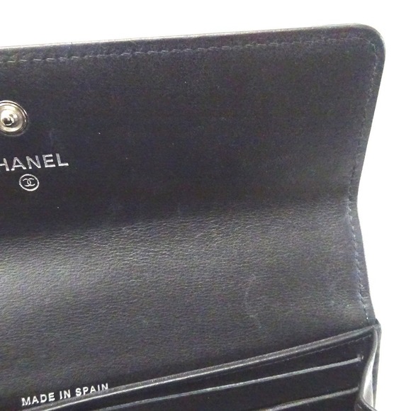 CHANEL Long Wallet Bifold Matelasse Black - Picture 8 of 11